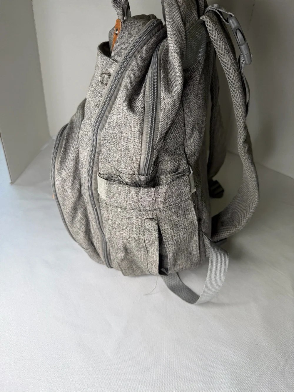 BabbleRoo spacious gray